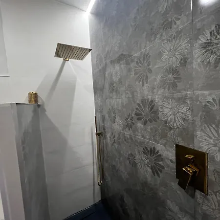 La Arquita, Tu En * Valladolid